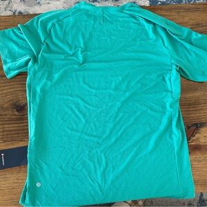 Mens lululemon drysense shirt size XL